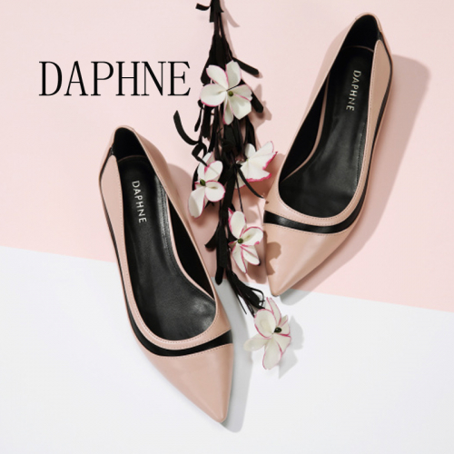  .        - Daphne!       .  !  19/1