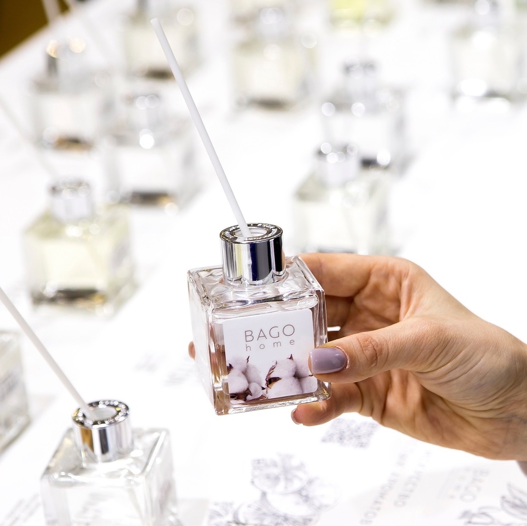 Ароматический диффузор Свежий Хлопок от BAGO home наполнит ваш дом свежим, но при этом сладким цветочным ароматом. Ароматический диффузор Свежий Хлопок от BAGO home наполнит ваш дом свежим, но при этом сладким цветочным ароматом.