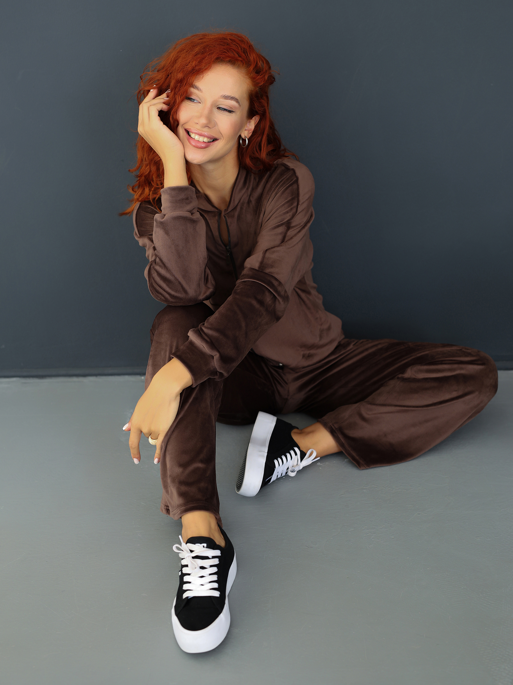 СТОП! Принимаю дозаказы! Уютный трикотаж от MODELLINI - с нами будешь ты на на стиле! Встречаем новинки! 2228/1 Костюм с брюками Моделлини. Состав изделия: 20% ХЛ, 80% ПЭ Материал: Велюр СТОП! Принимаю дозаказы! Уютный трикотаж от MODELLINI - с нами будешь ты на на стиле! Встречаем новинки! 2228/1 Костюм с брюками Моделлини. Состав изделия: 20% ХЛ, 80% ПЭ Материал: Велюр