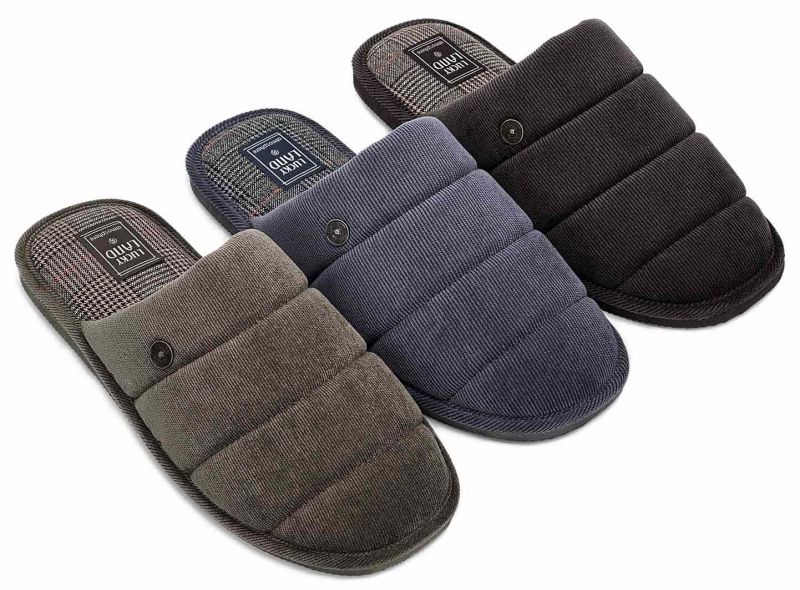 НЕ ЗАБЫВАЕМ ПРО МУЖЧИН! Модель из новой коллекции Lucky Land - домашние тапочки с закрытым мыском, классика - ничего лишнего! СВОБОДНО 44,46 ЖДЕМ ЖЕЛАЮЩИХ! НЕ ЗАБЫВАЕМ ПРО МУЖЧИН! Модель из новой коллекции Lucky Land - домашние тапочки с закрытым мыском, классика - ничего лишнего! СВОБОДНО 44,46 ЖДЕМ ЖЕЛАЮЩИХ!