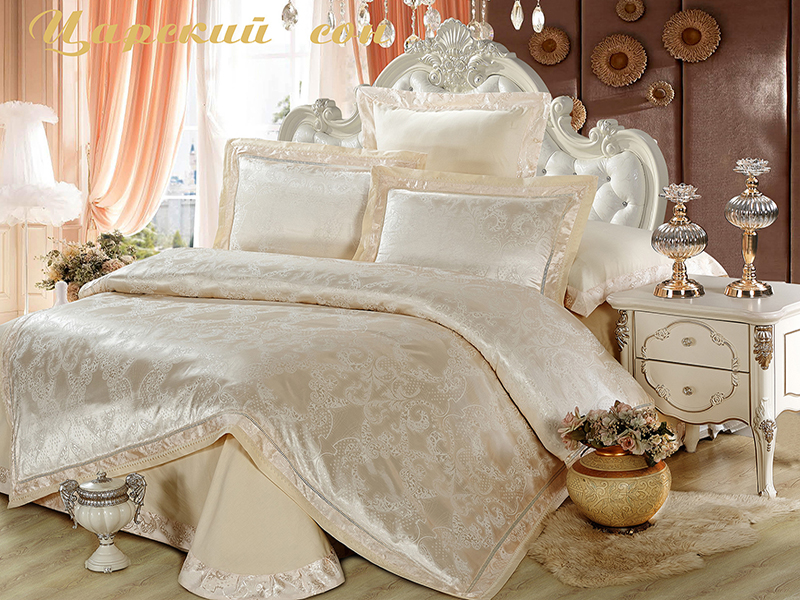 Постельное бельё "Царский сон" Сатин-Жаккард в чемодане с 4-мя наволочками! Премиальное качество! Сон еще никогда не был таким приятным! Верх пододеяльника, наволочки - жаккардовое полотно. Низ- сатин гладкокрашеный Постельное бельё "Царский сон" Сатин-Жаккард в чемодане с 4-мя наволочками! Премиальное качество! Сон еще никогда не был таким приятным! Верх пододеяльника, наволочки - жаккардовое полотно. Низ- сатин гладкокрашеный