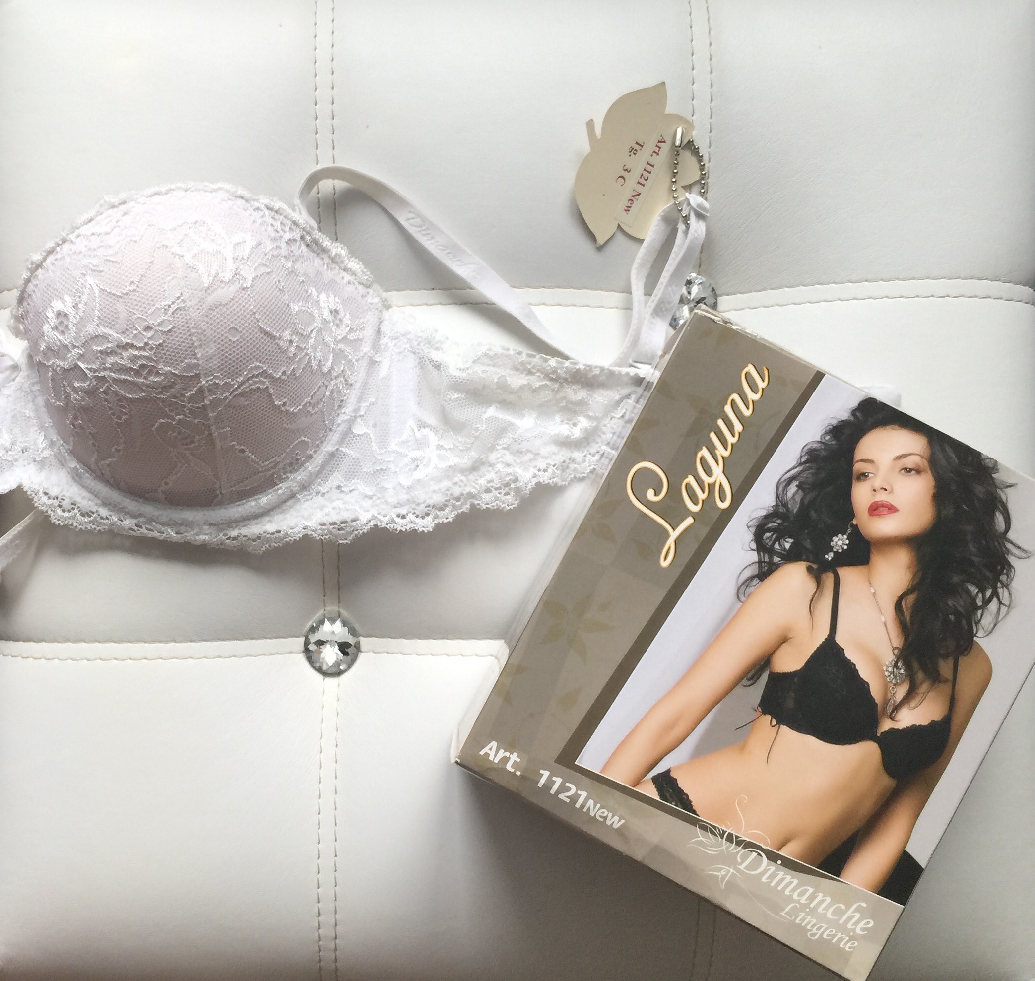 Бюстгальтер-балконет Retro Glam с чашками пуш-ап на косточках купить со скидкой в секс шопе  Женское белье, одежда  Пляжная одежда