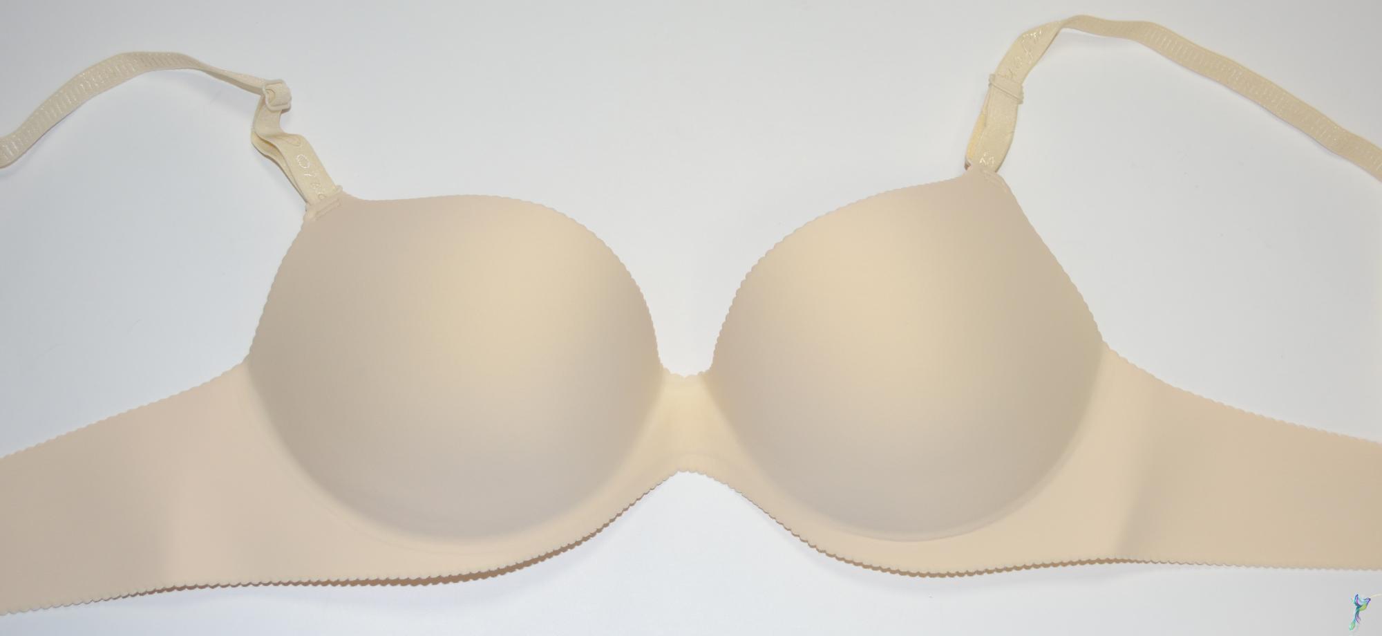 Бюстгальтер на каркасах 