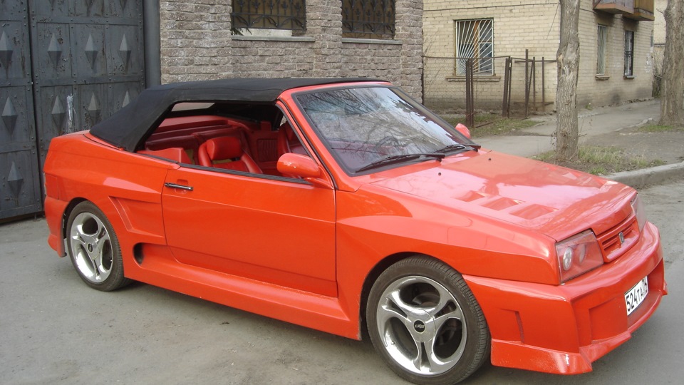 Розовая 12 АВТОВАЗ машина