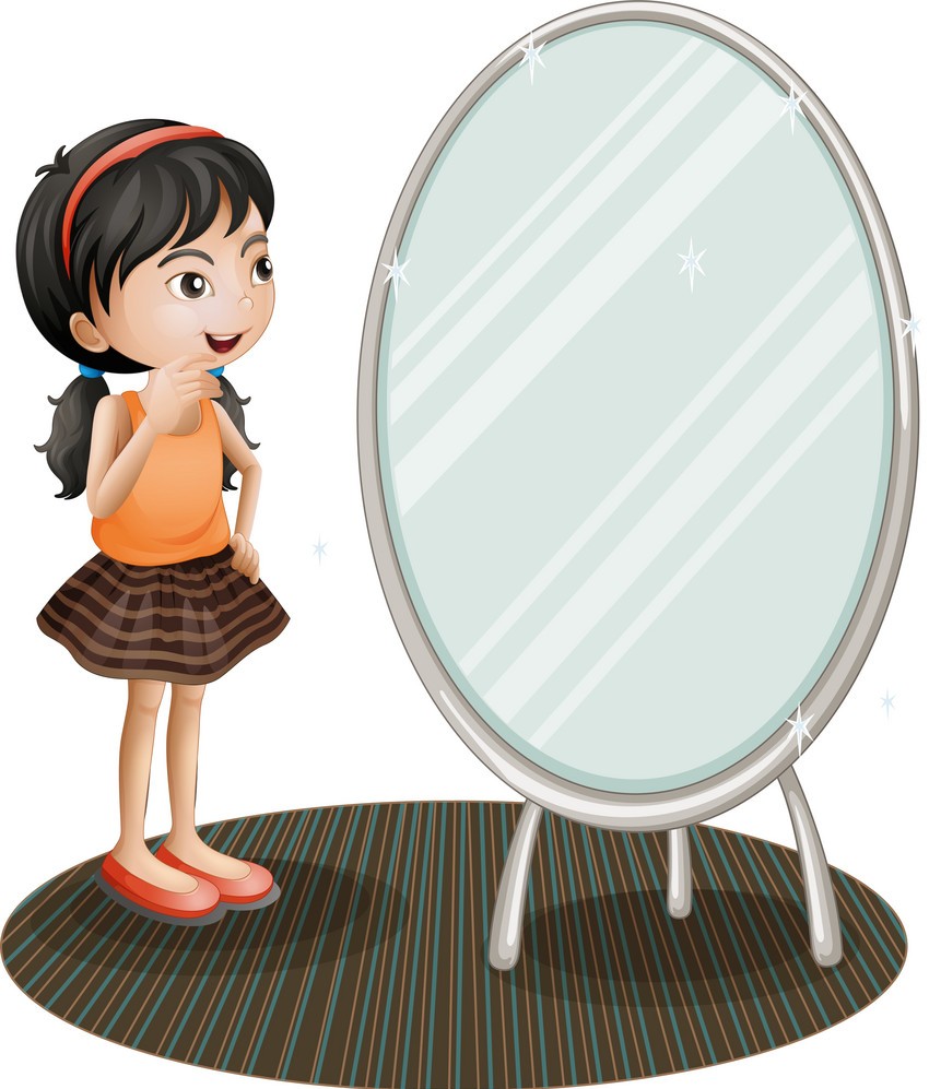 Девочка повалила зеркало на пол