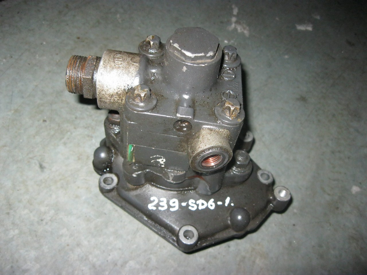     170 bar,16dm..    