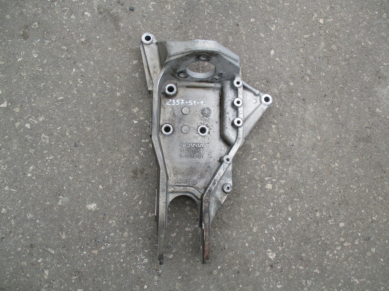     LH 2357