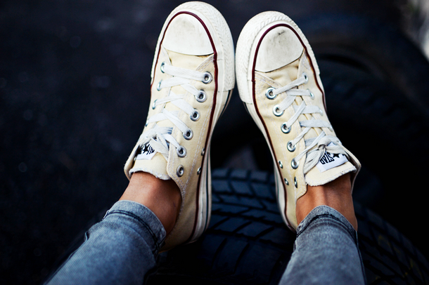  CONVERSE 1180  (+18%)!  31-45 !