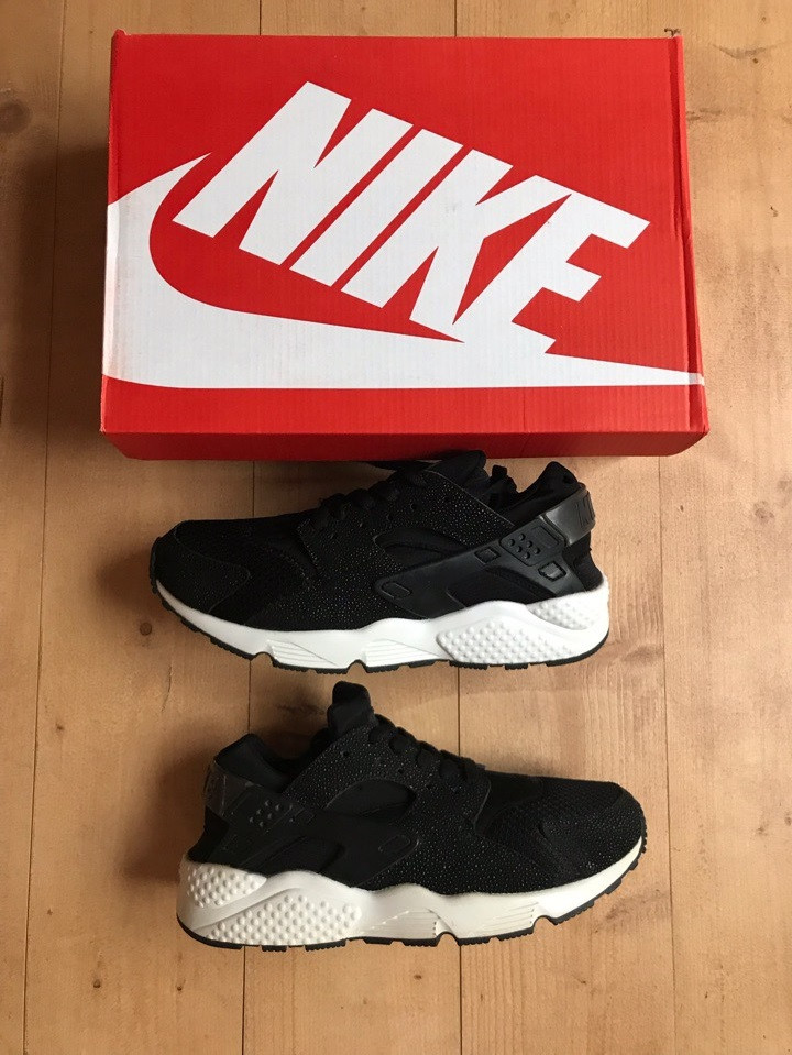 Nike Huarache   !  1300  41 !  26  !