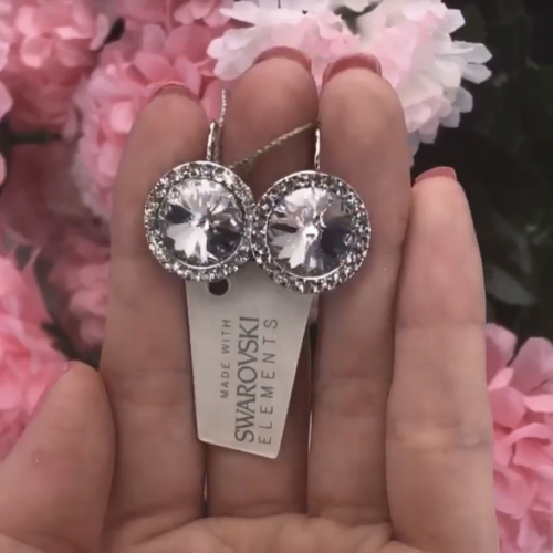   05.08.     Swarovski ,,,.