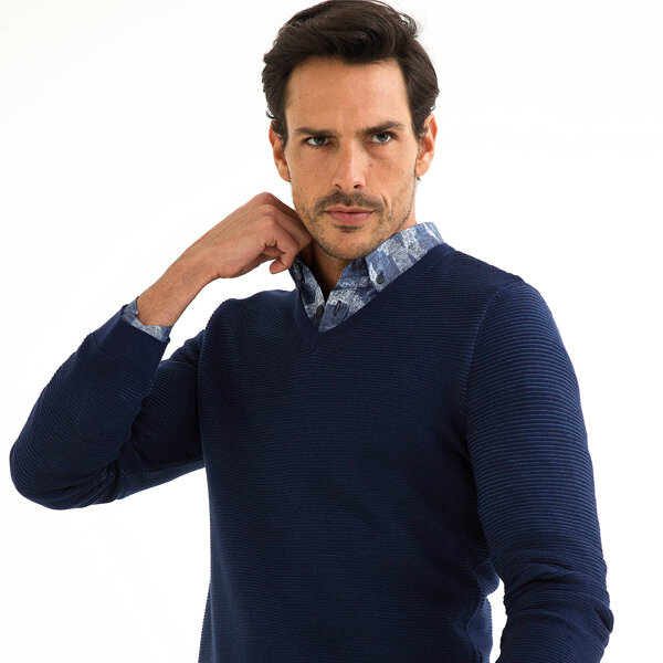    !     7 !     PierreCardin.  !