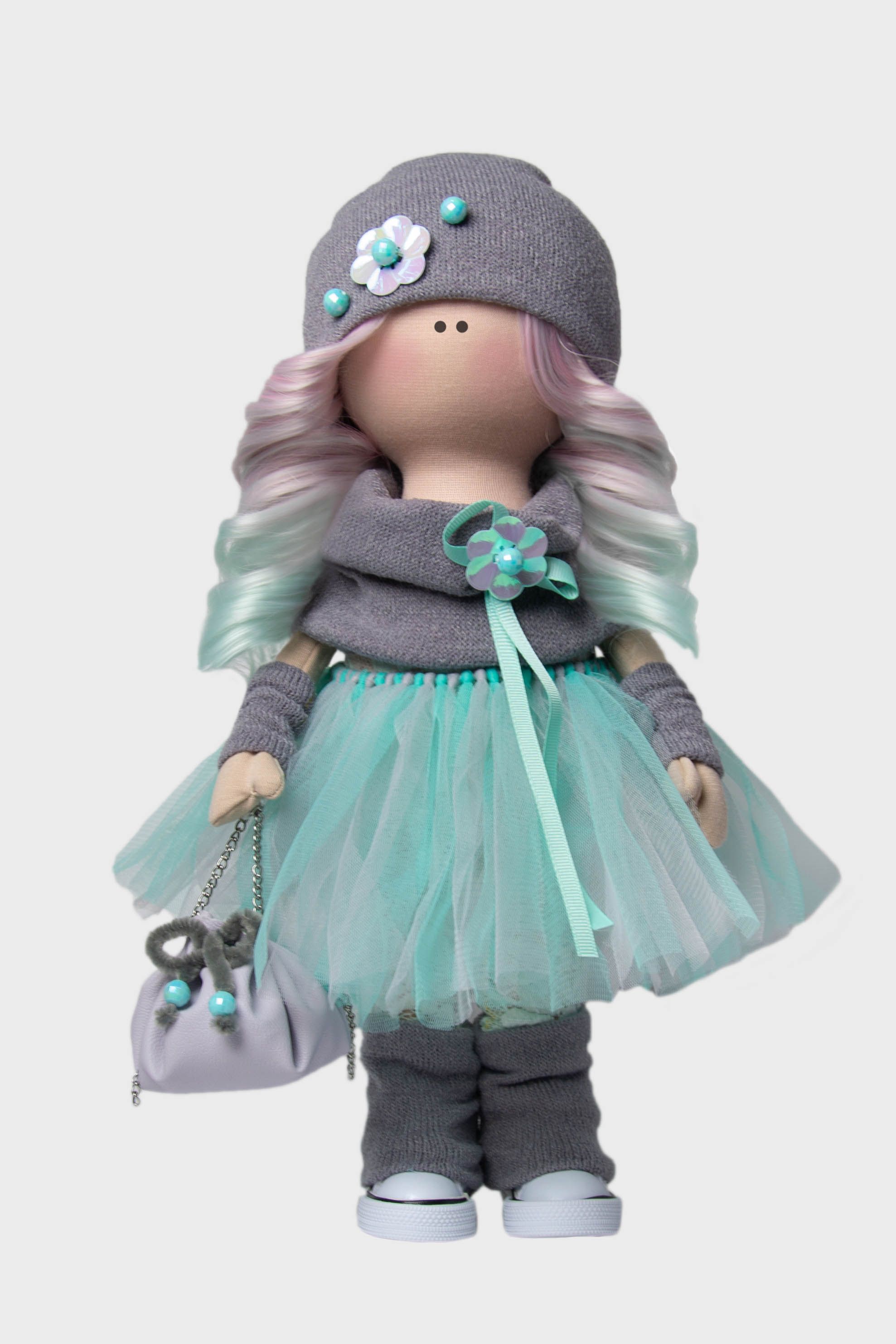  ! Pugovka Doll - ӣ    .   ,   , , , , .