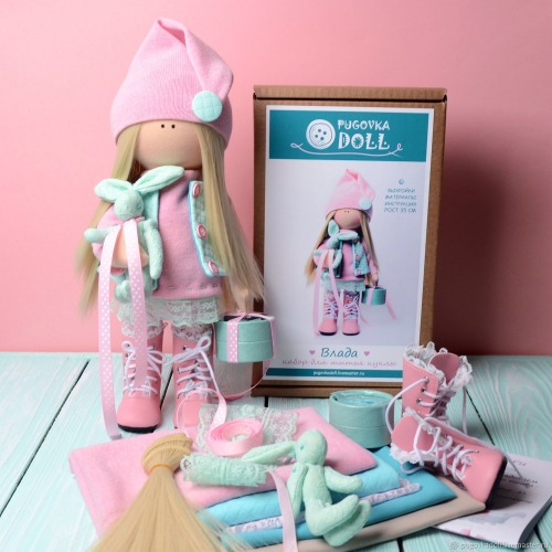 Pugovka Doll - ӣ    .   ,   , , , , .