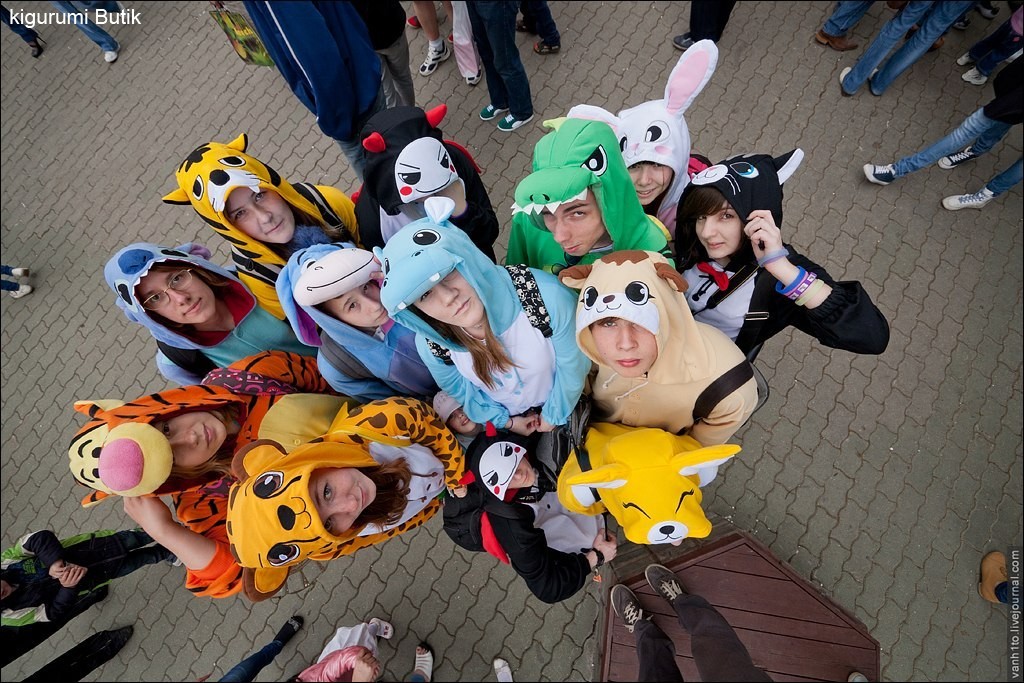   26.04. BearWear 25.  ,   , ,   .       .