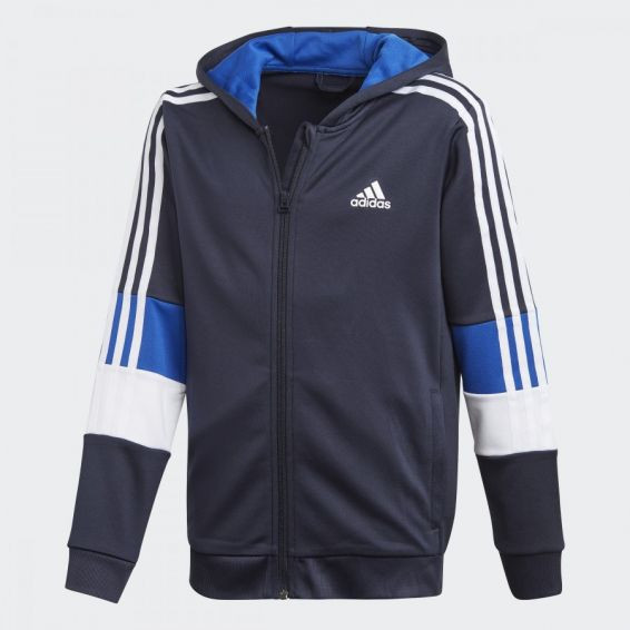  .   ,   .  . Adidas, Nike, Reebok, Puma, Salomon,    . .  4.  15%
