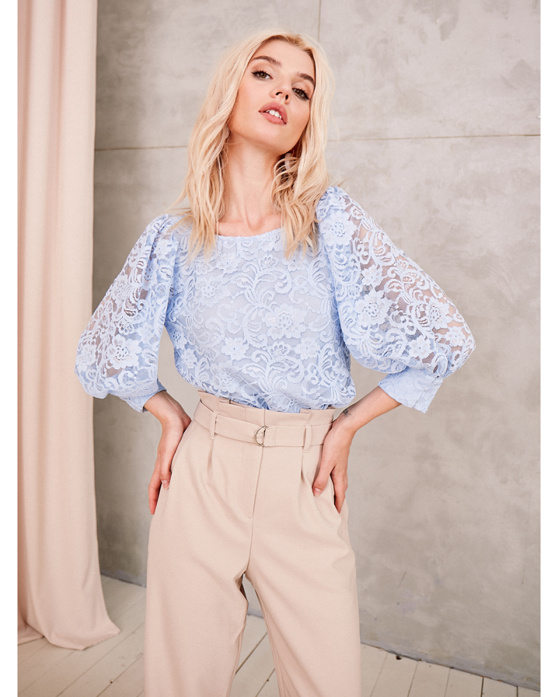  . Vit*toria Vic*ci  Delia     . .