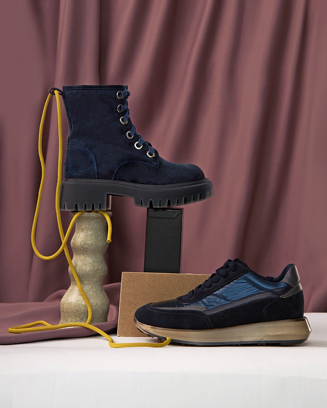  Mascotte   -        ,  