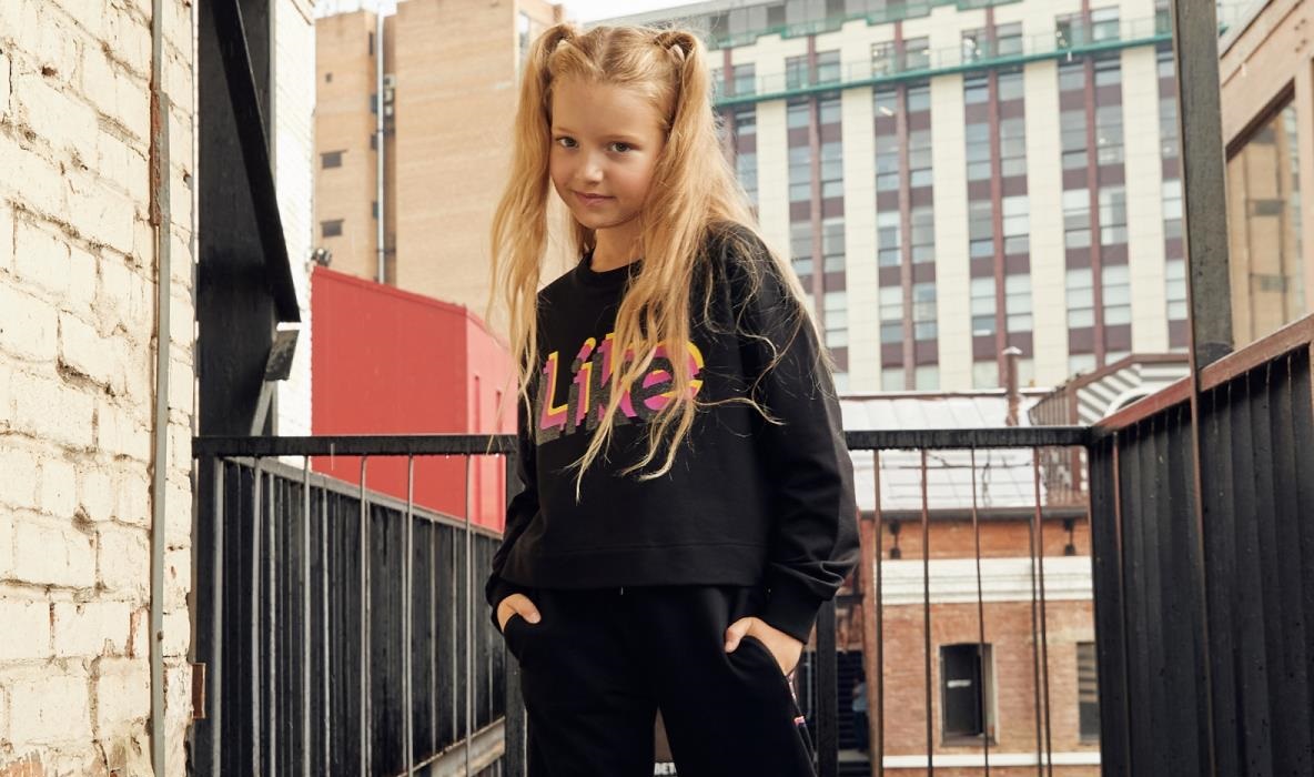 Juno.  Like4Like -    Z  .   -     ,   .
