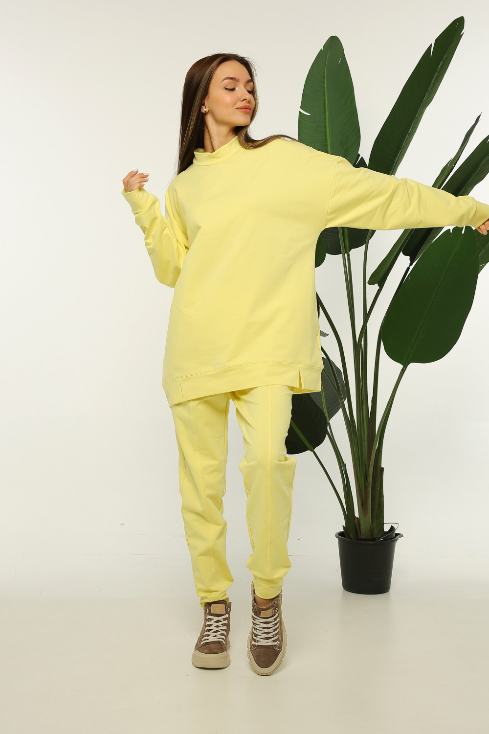  .    -  casual.        Solo Mio