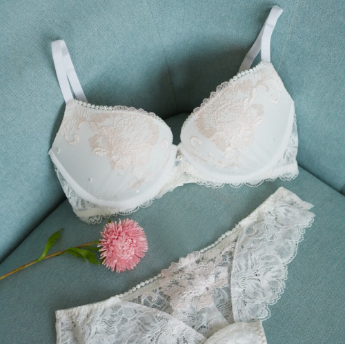 [b] .  . ,   CONTE, Infinity Lingerie, Aveline, Alisee, SENSERA,. Milavitsa.  .[/b]