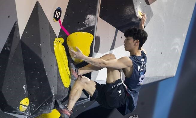 Lee finishes 7th at IFSC World Championships Combine Olympic ticket back in November