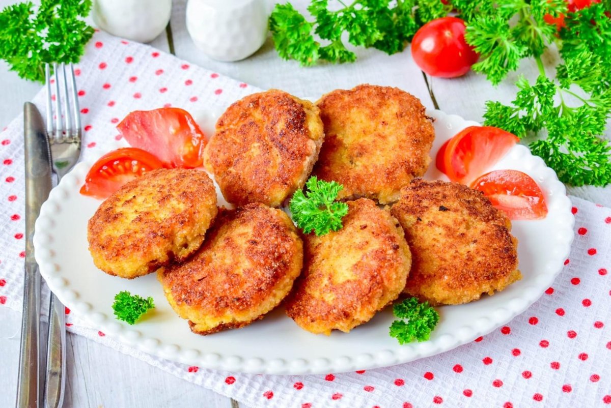 Рецепт рубленных котлет из филе. Котлеты "нежные". Рубленые куриные котлеты. Рубленые куриные котлетки из филе грудки. Биточки рубленные куриные.