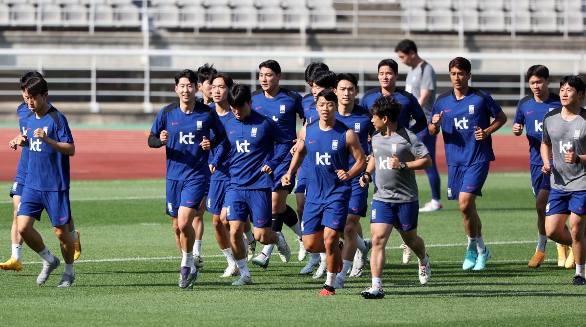 Defensive line without Kim Min-jae Kim Do-hoon, looking for the &#8216;optimal combination&#8217; for evangelism in China