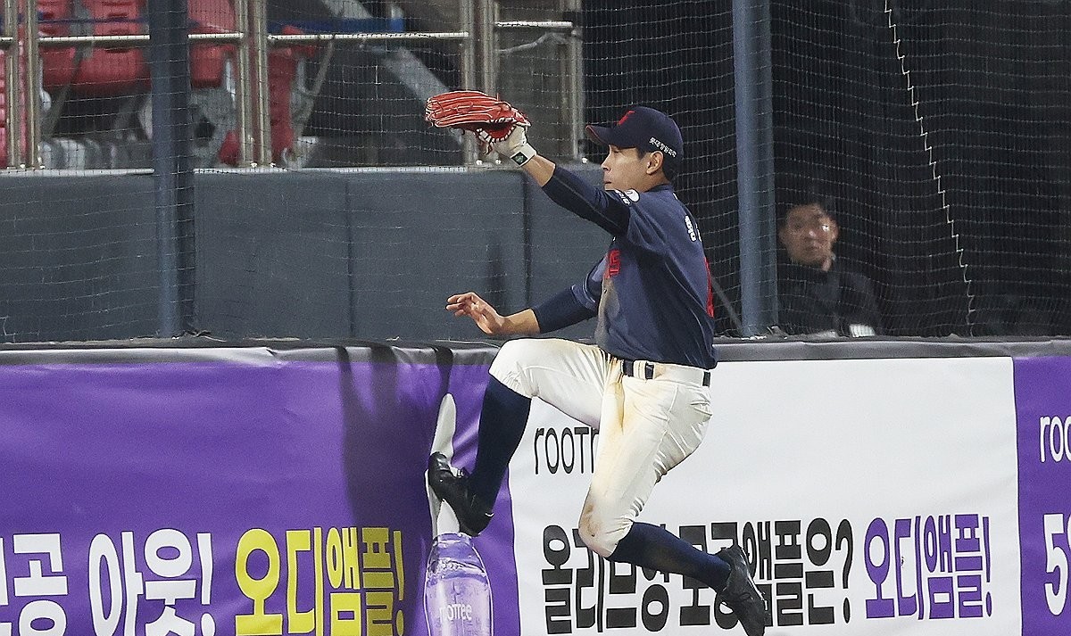Hwang Seong-bin, Jang Hyun-sik, Song Seong-mun, Park Ji-hwan, board the last train to the professional baseball All-Star Game