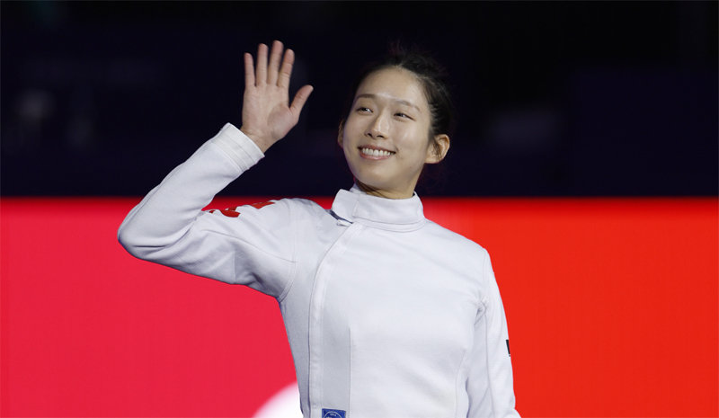 Hong Kong's First Gold Medalist Vivian Kong Retires After Controversy Over Pro-China Thesis