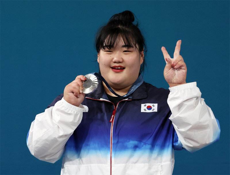 'Weightlifting Fairy' Park Hye-jeong Silver Lifting Korea's New