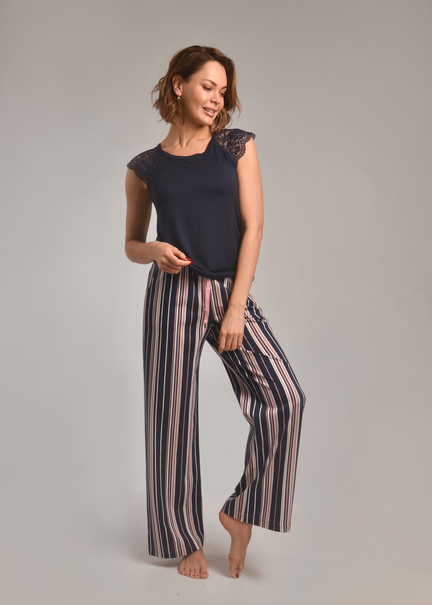       . : 92% + 8% , 100%.  890 !