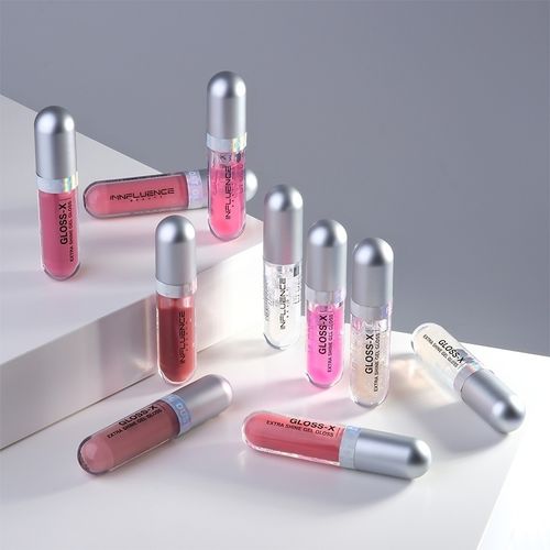 [b] .  Vivienne Sabo[/b]