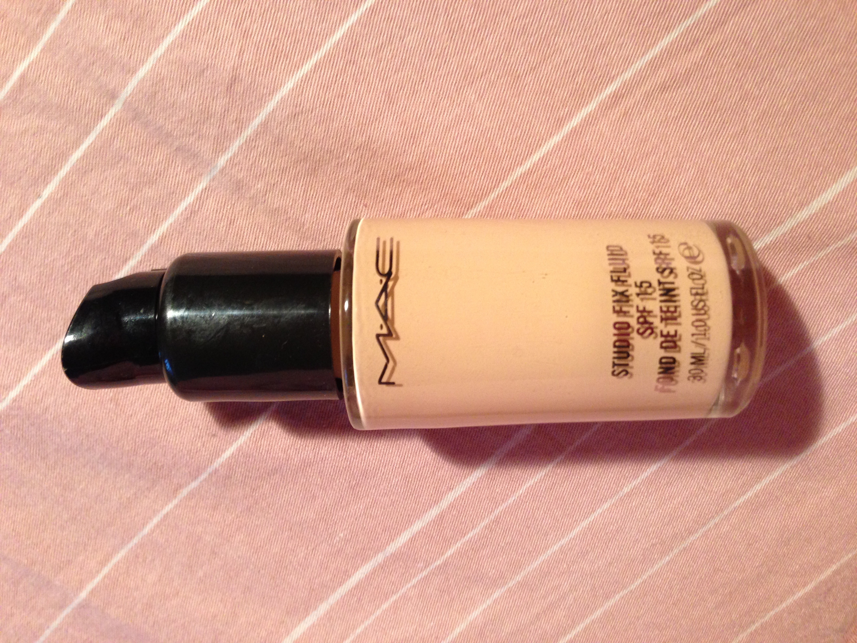 Revlon colorstay тональный крем оттенки. Revlon 24 hr. Тональник мак тон nc15 отзывы. Катрис тональный крем hd liquid оттенки. Продать тон.