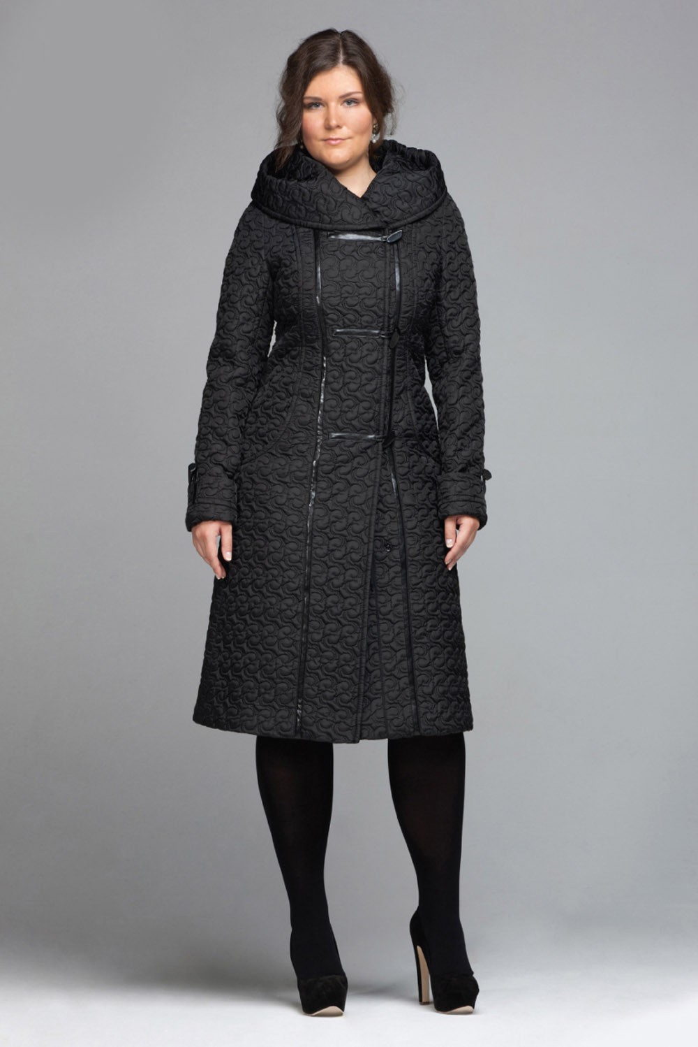 Пальто демисезонное 52 размера. Пальто женское Brillare стеганный 100сп черный. Женское стеганное пальто 56 размера. Пальто болоньевое стеганое женское демисезонное 56 размер. Пальто женское зимнее 62 размер Бижур.