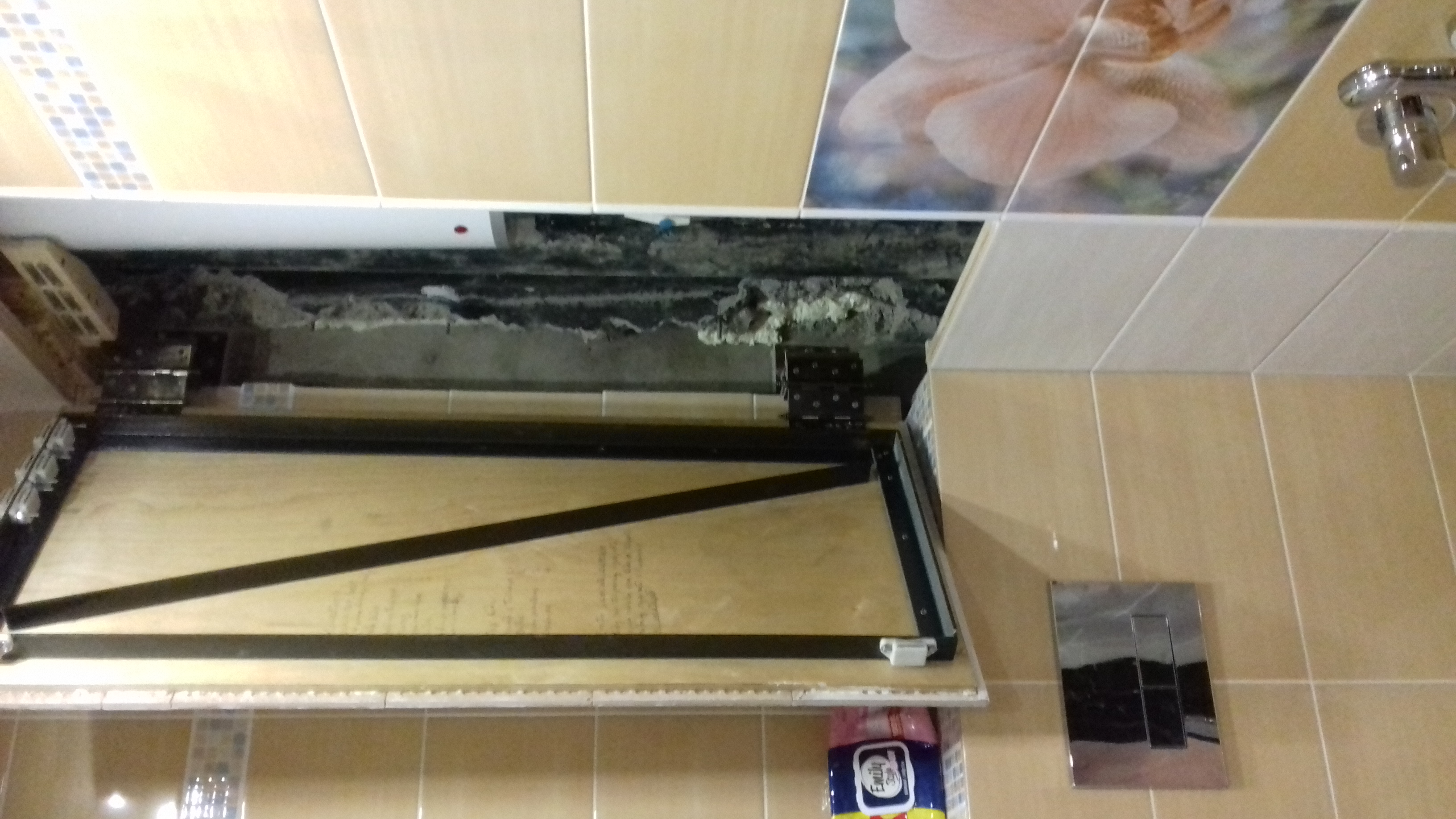 Заделать нишу в ванной под плитку