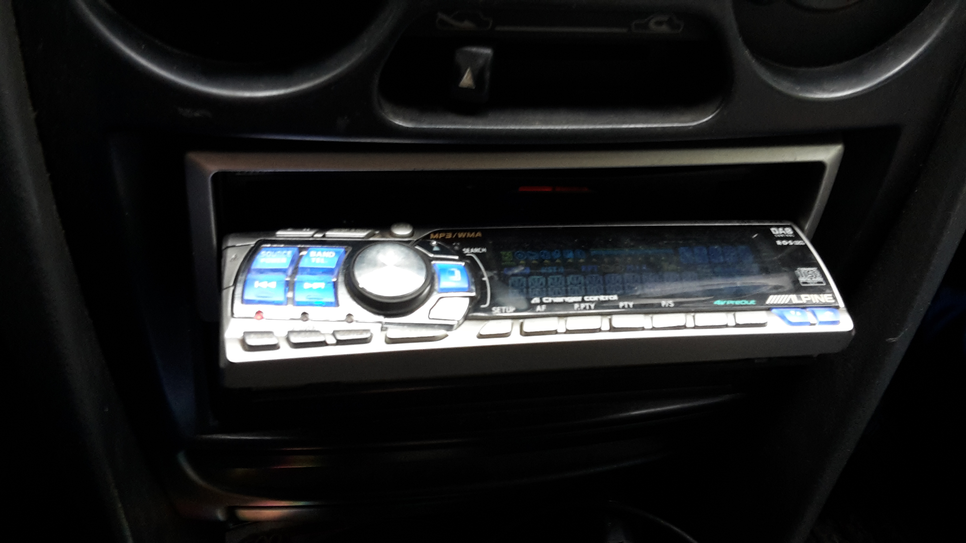 Чем отличается процессорная магнитола от обычной. 1din магнитола clarion процессорная. Pioneer автомагнитола процессорная. Процессорная магнитола 1 din. Процессорная магнитола.