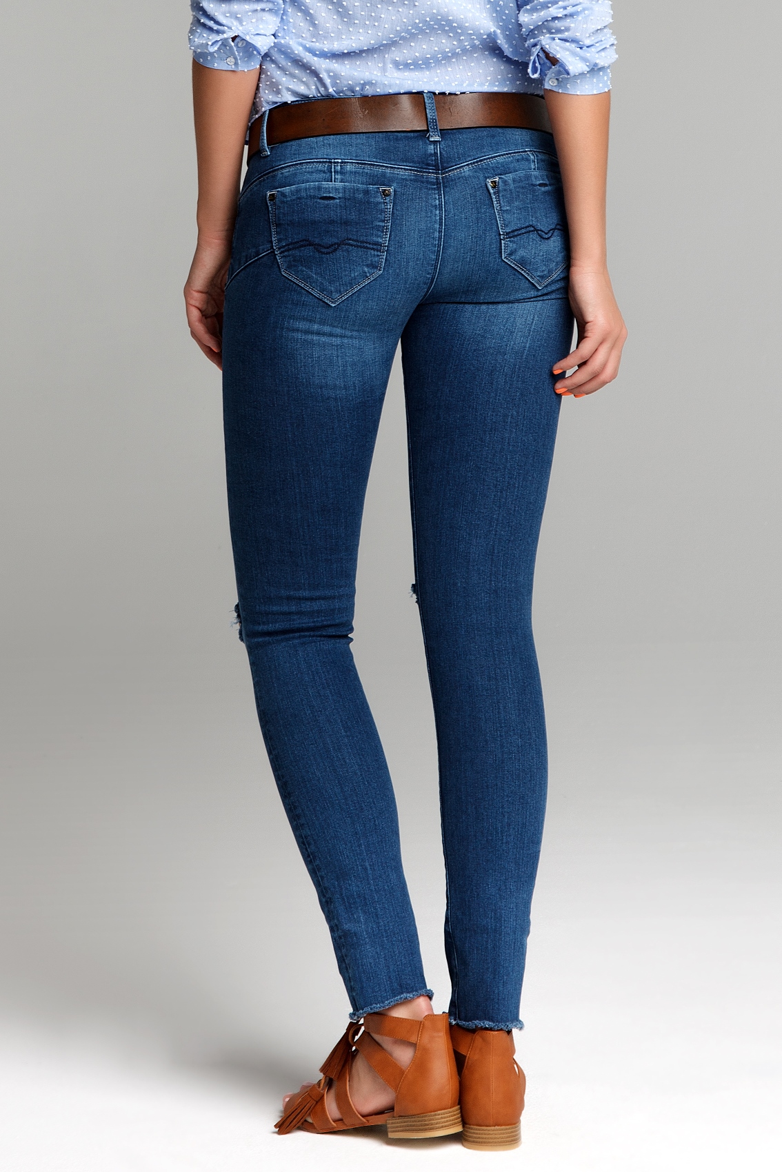 Заказать джинсы женские. Джинсы женские. Красивые женские джинсы. Брендовые джинсы женские. Длинные джинсы женские.