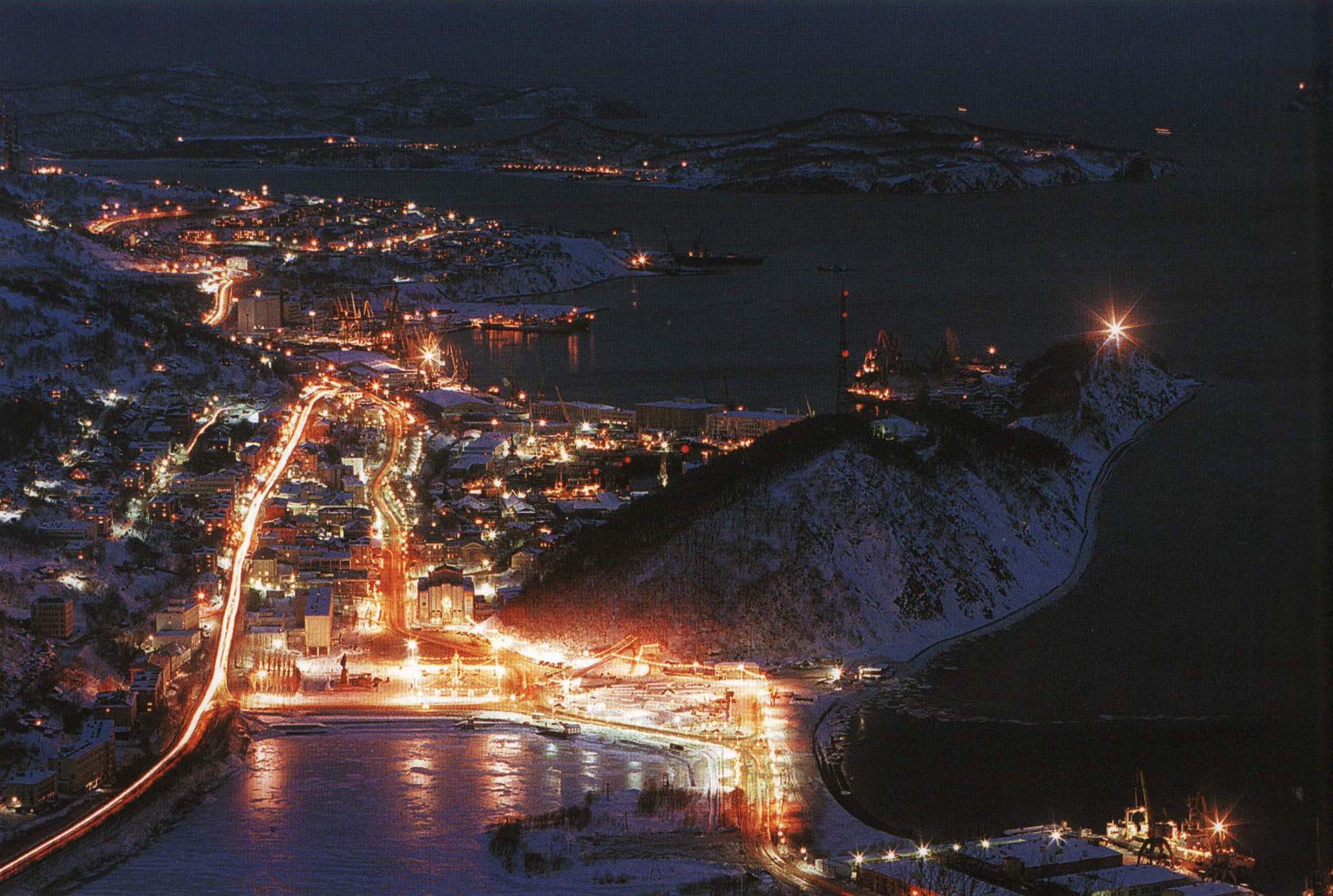 Самара петропавловск камчатский. Ночной Петропавловск Камчатский. Ночной город Петропавловск Камчатский. Петровск Камчатский.