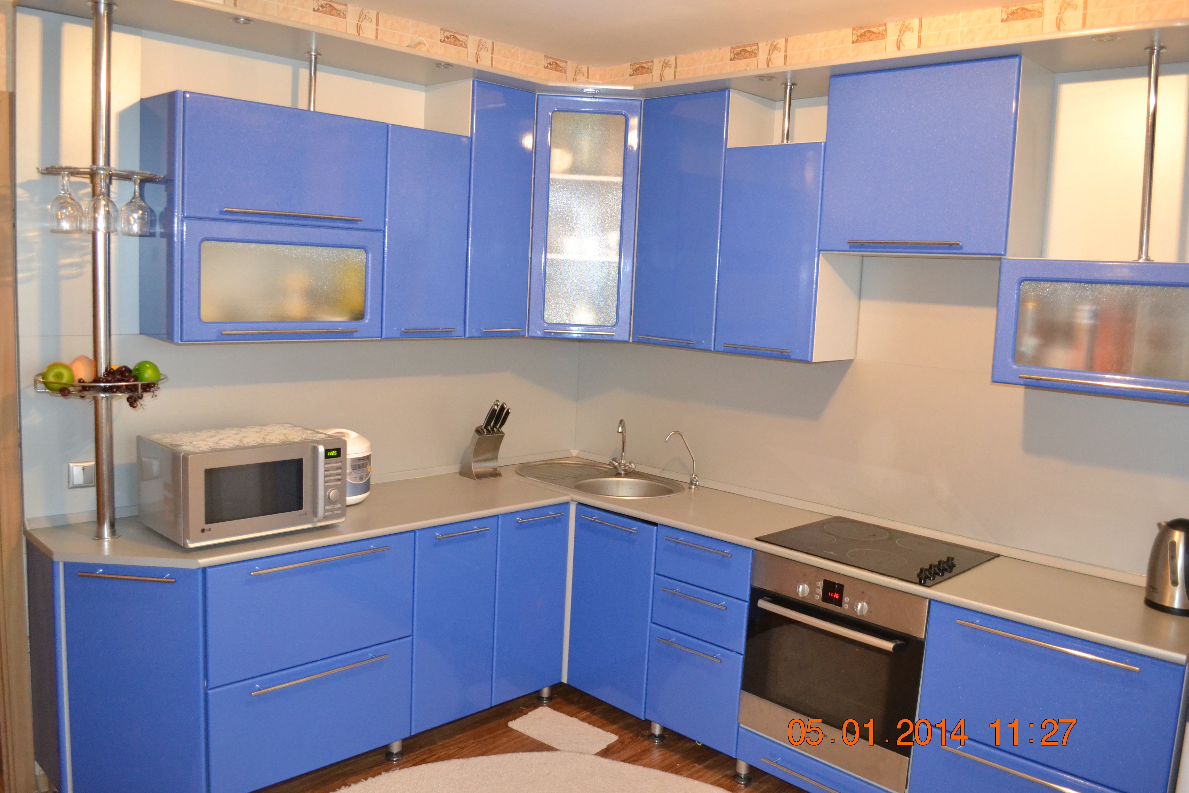 Кухня б у спб. Кухонный гарнитур. Угловые кухни. Кухонный гарнитур угловой синий. Кухня в отличном состоянии.