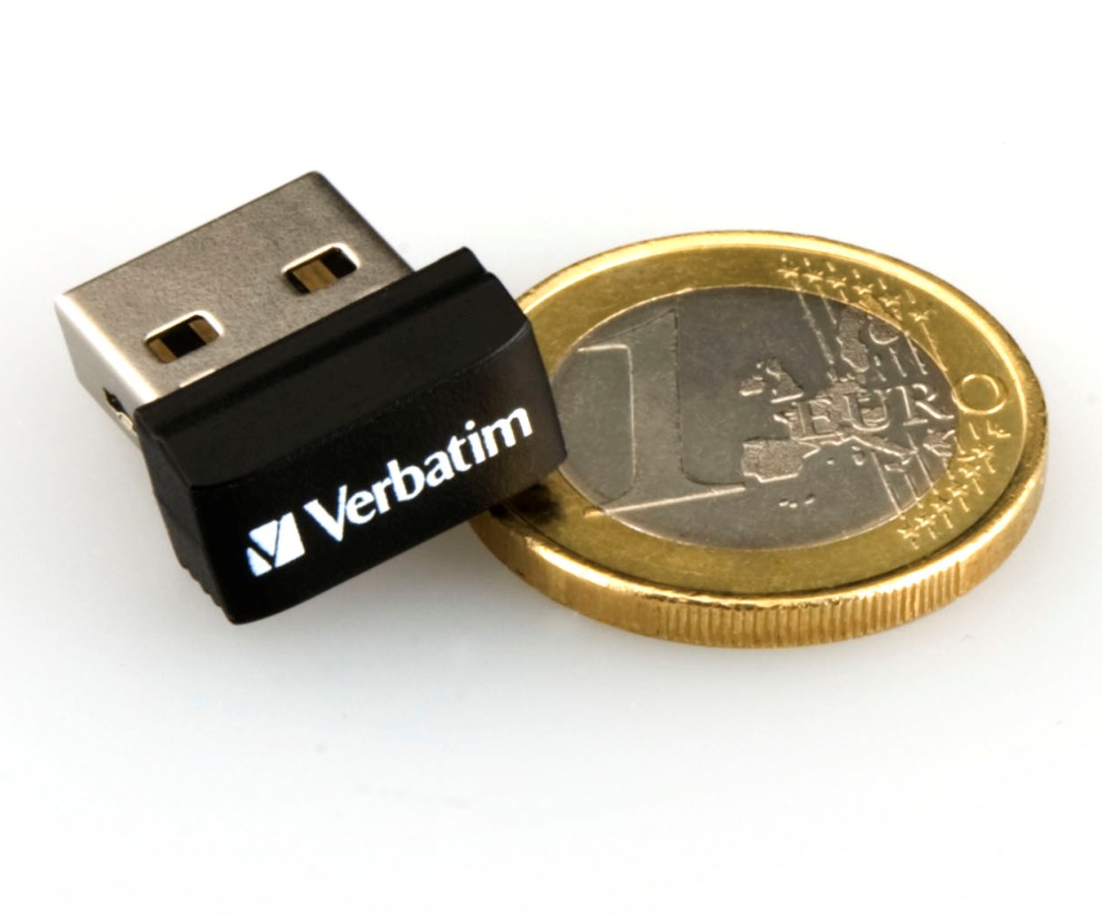 Производители flash. Флешка Verbatim Store 'n' stay Nano 32gb. Флешка Verbatim Store 'n' go Audio USB 16gb. USB флешка 32 ГБ Nano. USB-накопитель Store 'n' stay Nano.