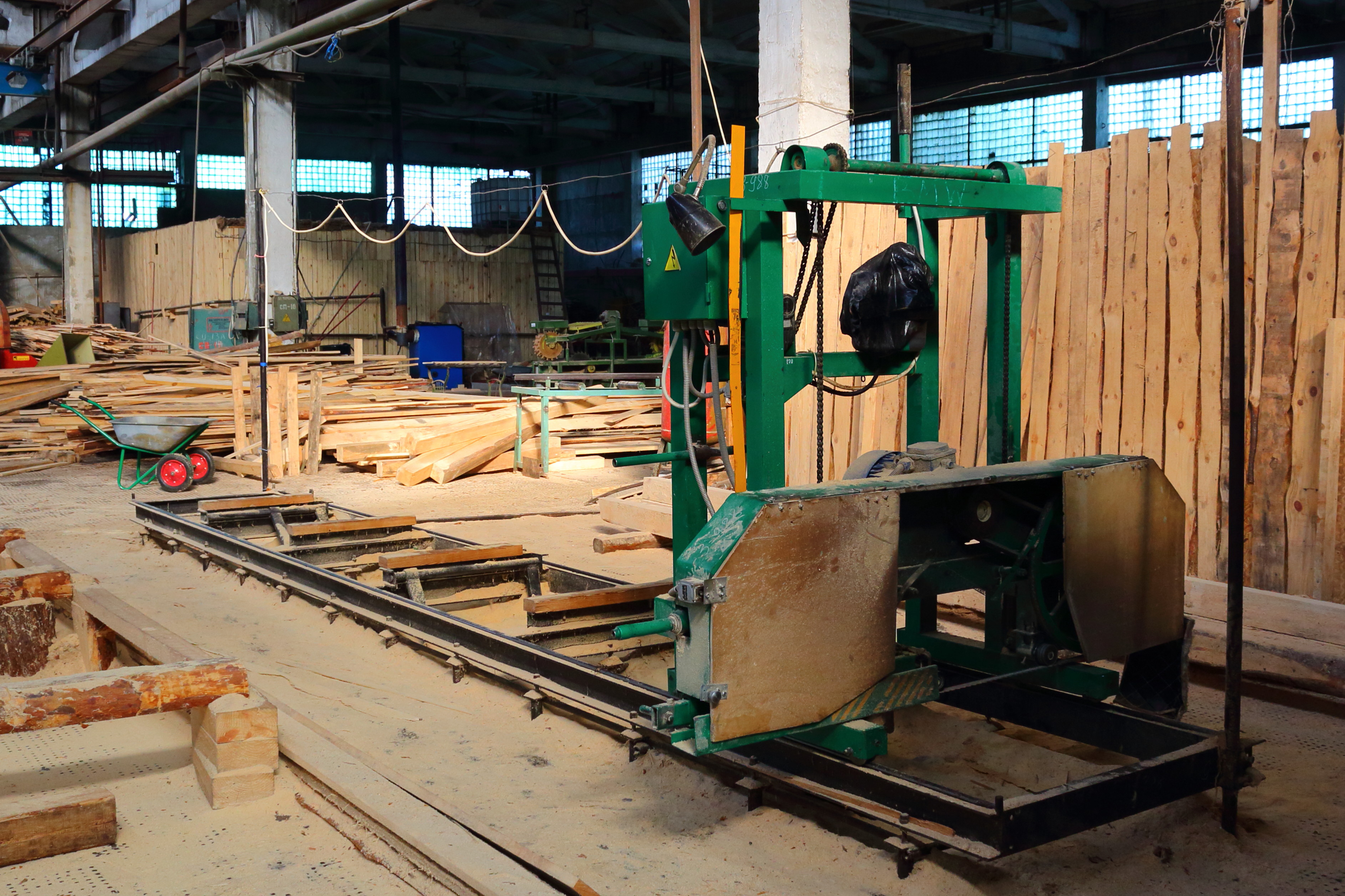 Ленточные пилорамы woodland. Пилорама шпалорезка. Пилорама тайга т-2б lifan. Пилорама город благодарный. Башкирия пилорамы.