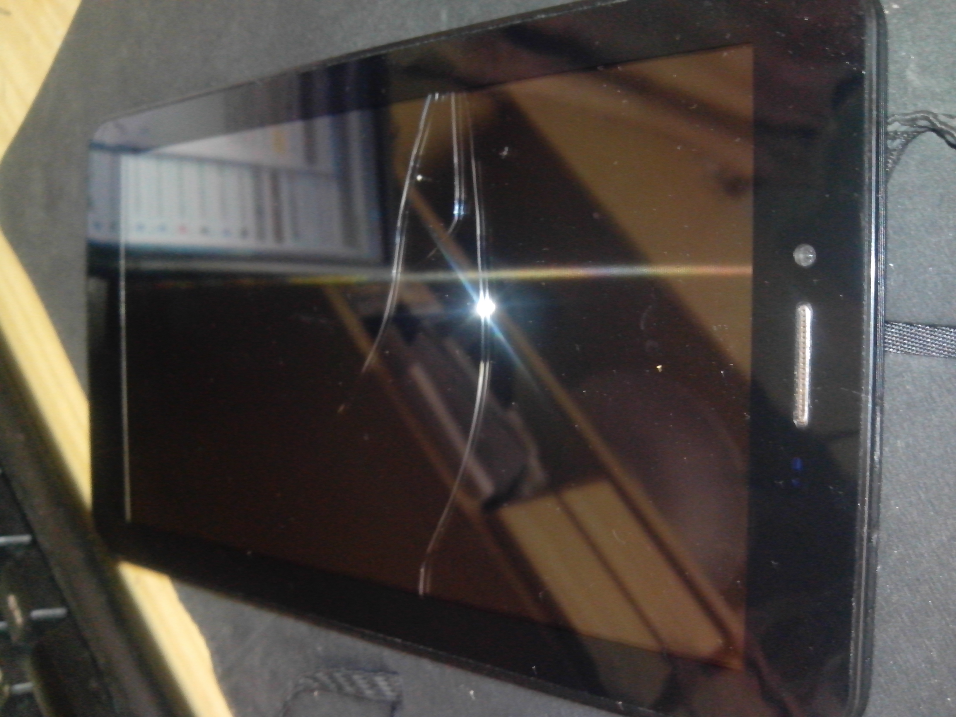 Починка айпада. Сколько будет стоить ремонт планшета. Планшет apple починка. Починка планшета экран. Починить планшет.