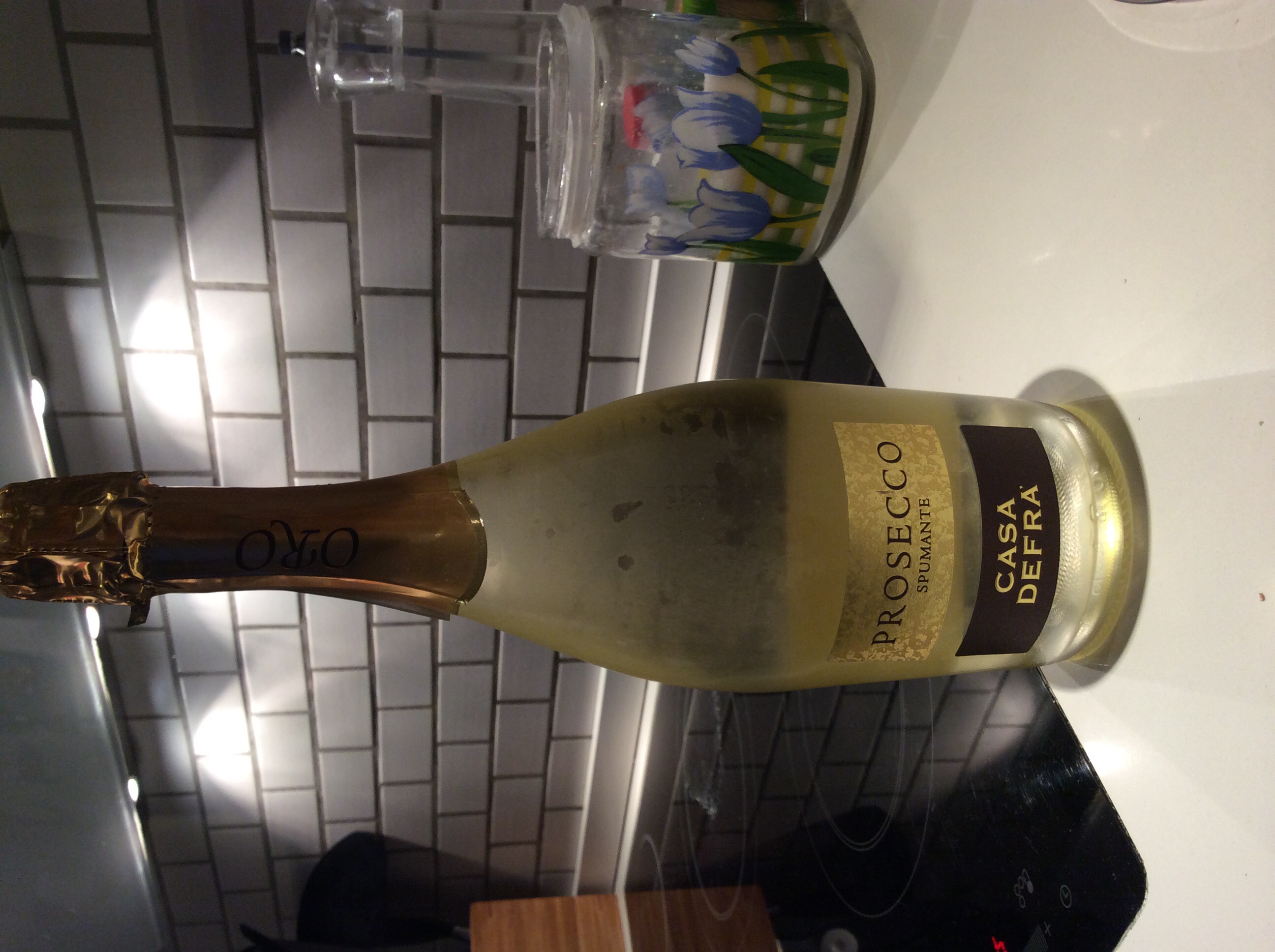 Наше шампанское. С чем пьют шампанское полусладкое белое. Брут лансон. Шампанское. Шампанское российское невская жемчужина золотая белое полусладкое.