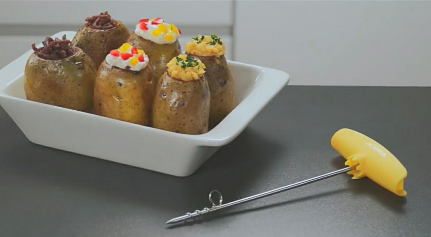 Нож для сердцевины картофеля. Нож для удаления сердцевины картофеля. Прибор для удаления сердцевины из картофеля. Нож для удаления сердцевины картофеля спиральный. Нож для фаршировки картофеля.