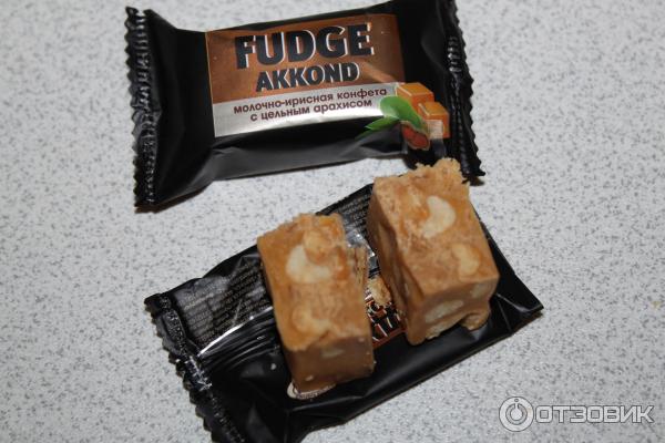 Фадж с цельным арахисом