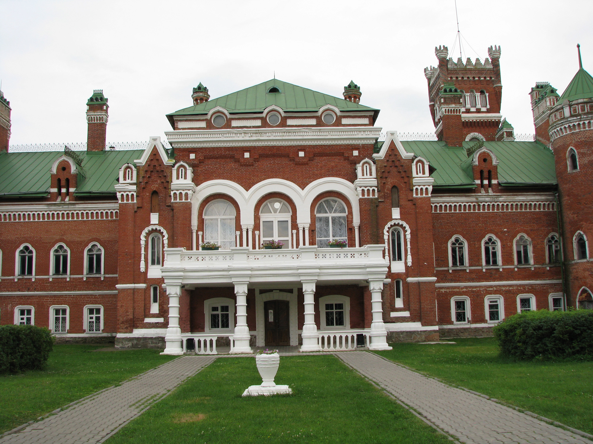 Презентация на тему замок шереметьева