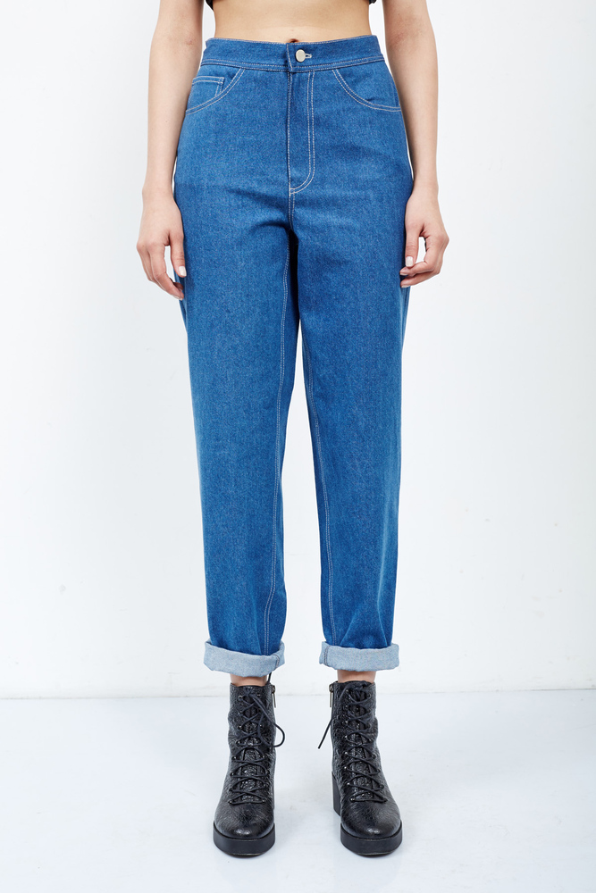 джинсы сверху широкие снизу узкие. джинсы бойфренды мужские. джинсы с удлиненной талией. джинсы широкие снизу. мужские джинсы с замками снизу.