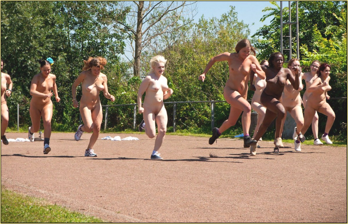 голые женские бег фото 14