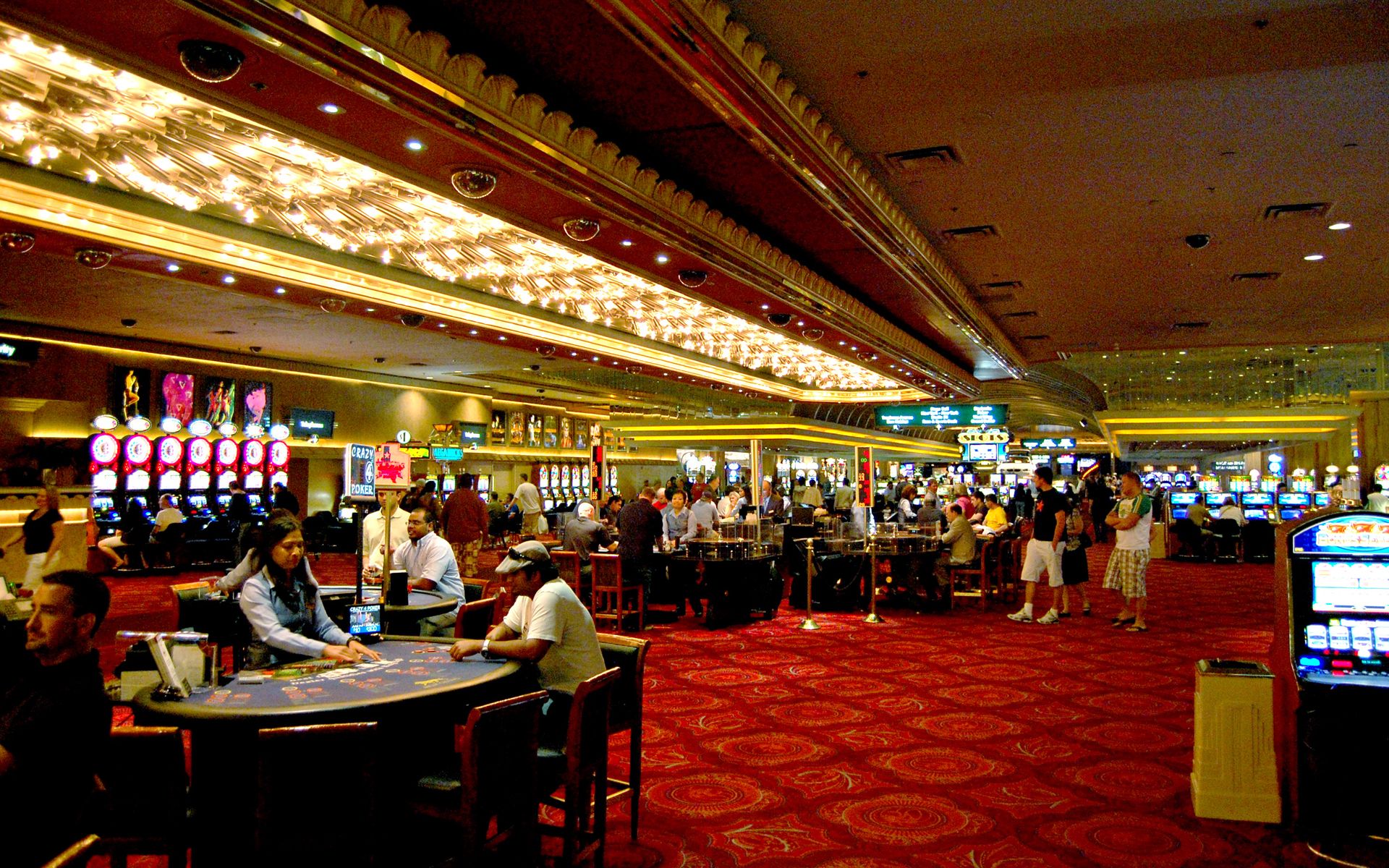 Туризм - Вся Македония Le Grand Casino - Hotel Epinal – покерный клуб в Битола | Игры, Адрес, Контакты, Отзывы