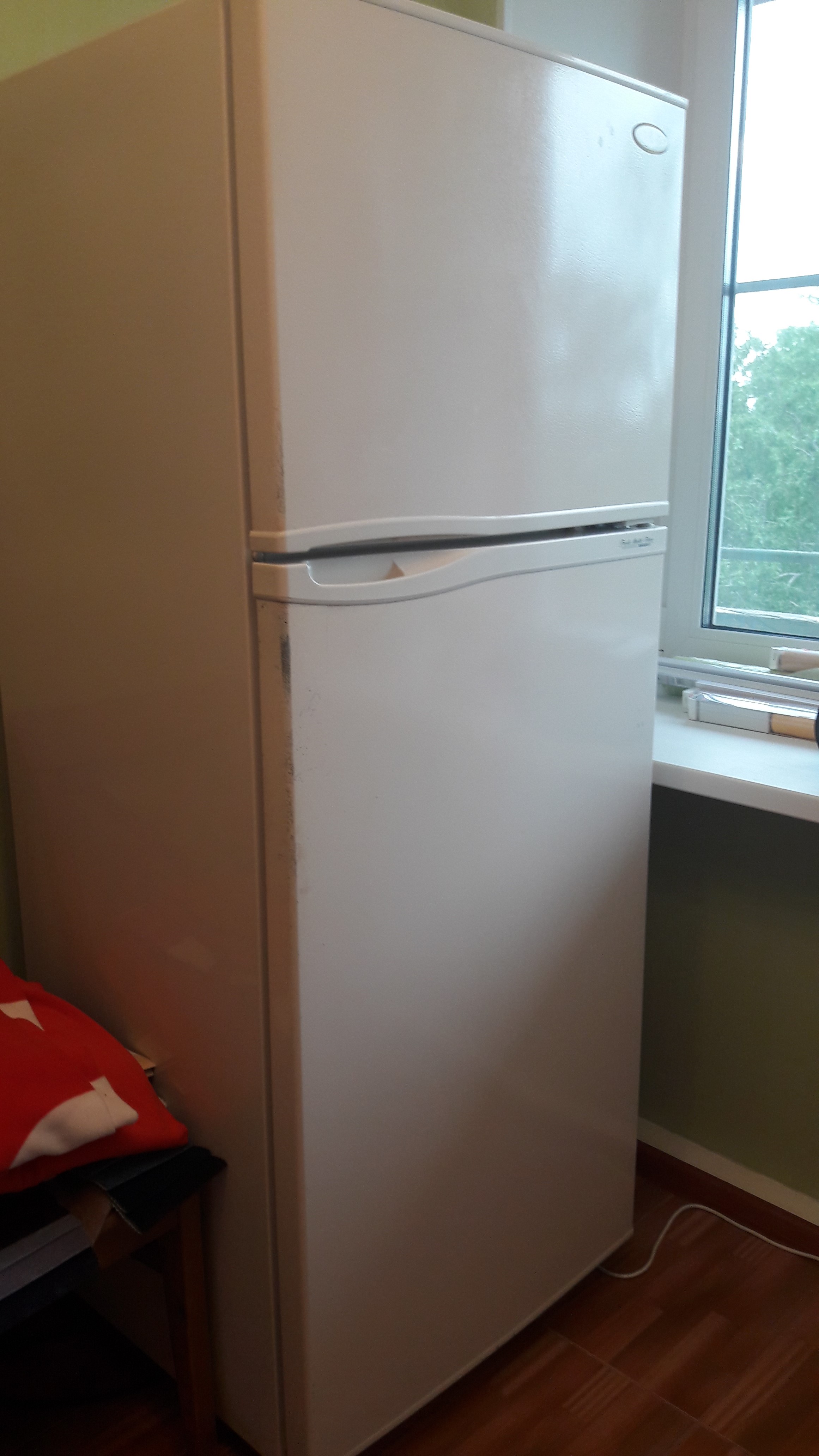 Холодильник Daewoo 1994 года
